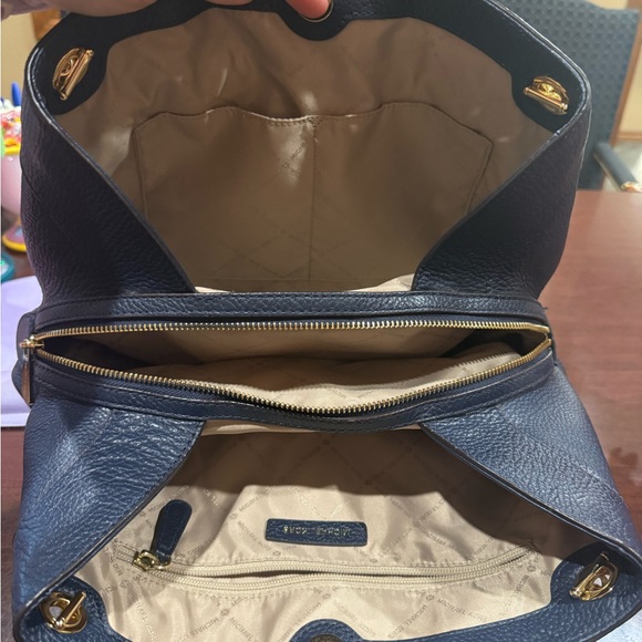 Michael Kors Dark Blue Shoulder Bag with Gold Accents - Picture 5 of 11